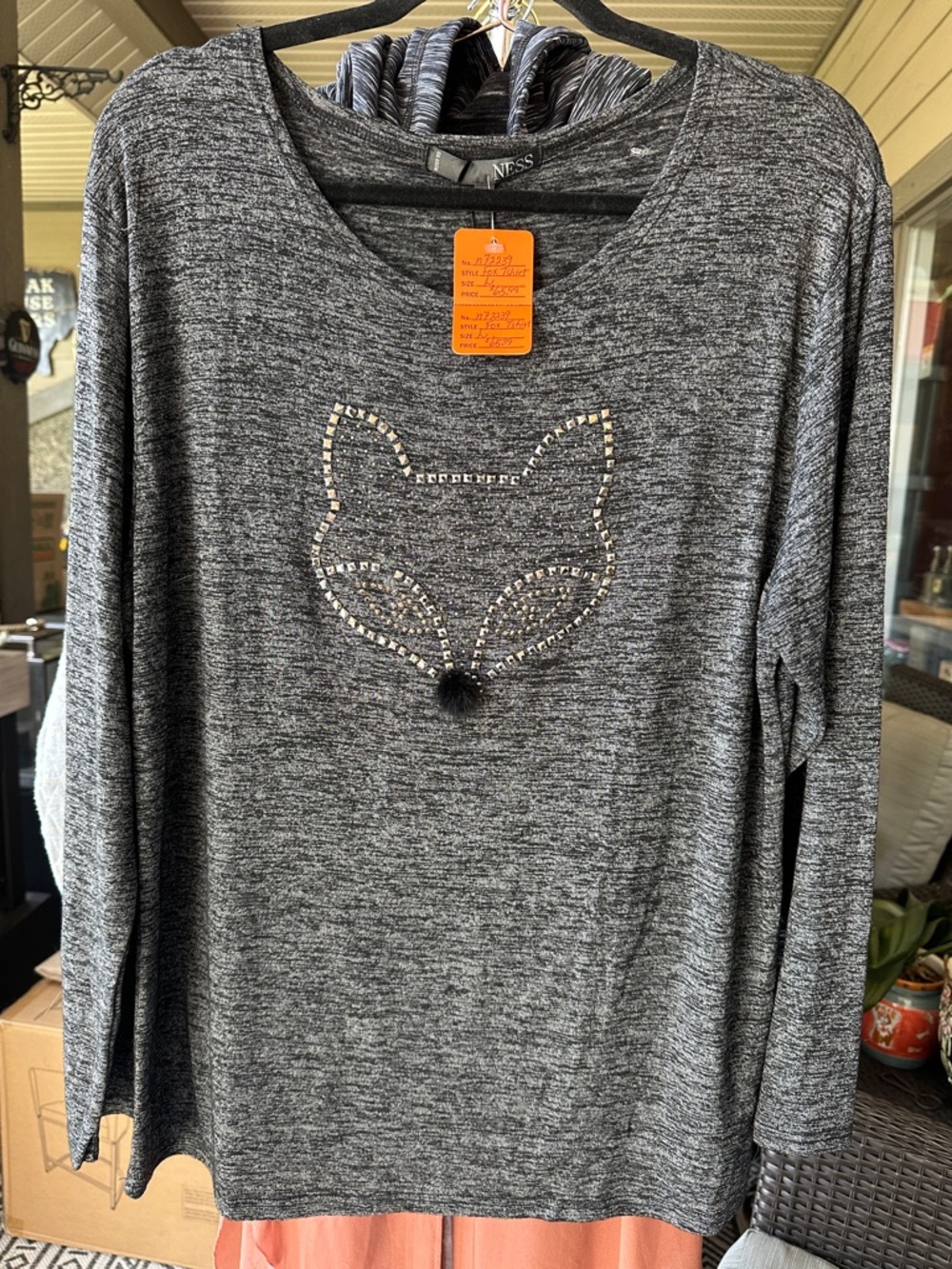 Ness Heather Gray Long-Sleeve Fox Stud Top NWT Large